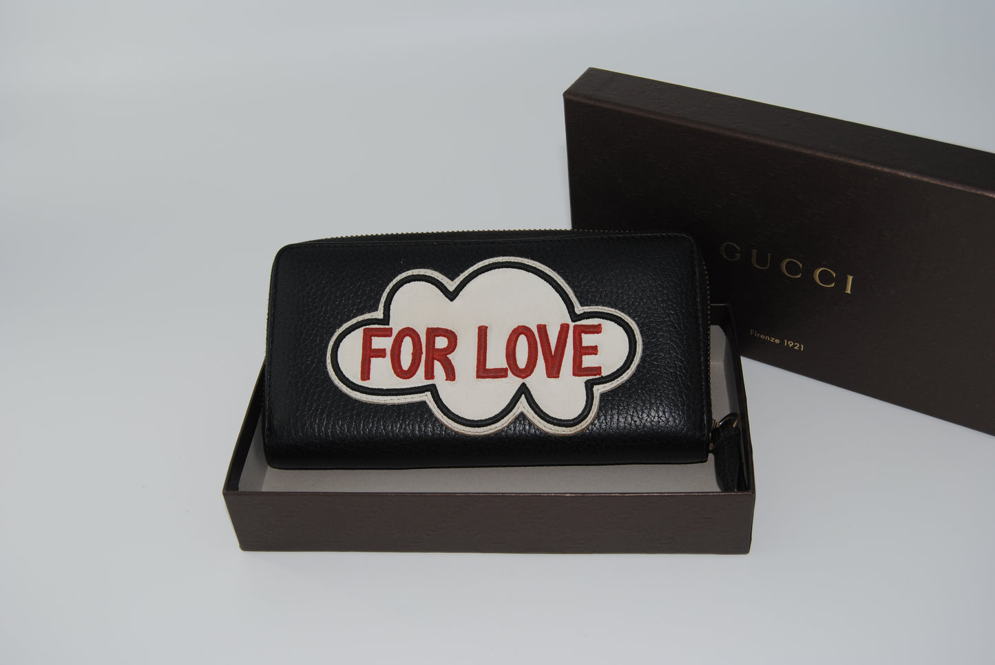 Gucci Leather Kiss Wallet Pre Owned