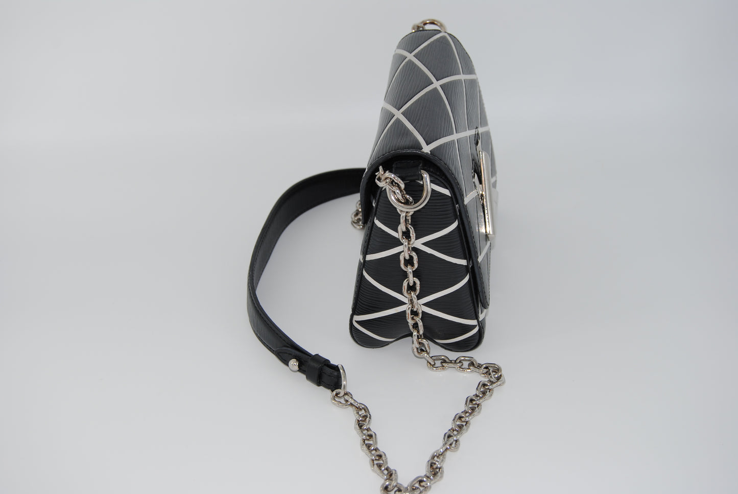 Louis Vuitton Epi Malletage Twist Shoulder Bag PM Black