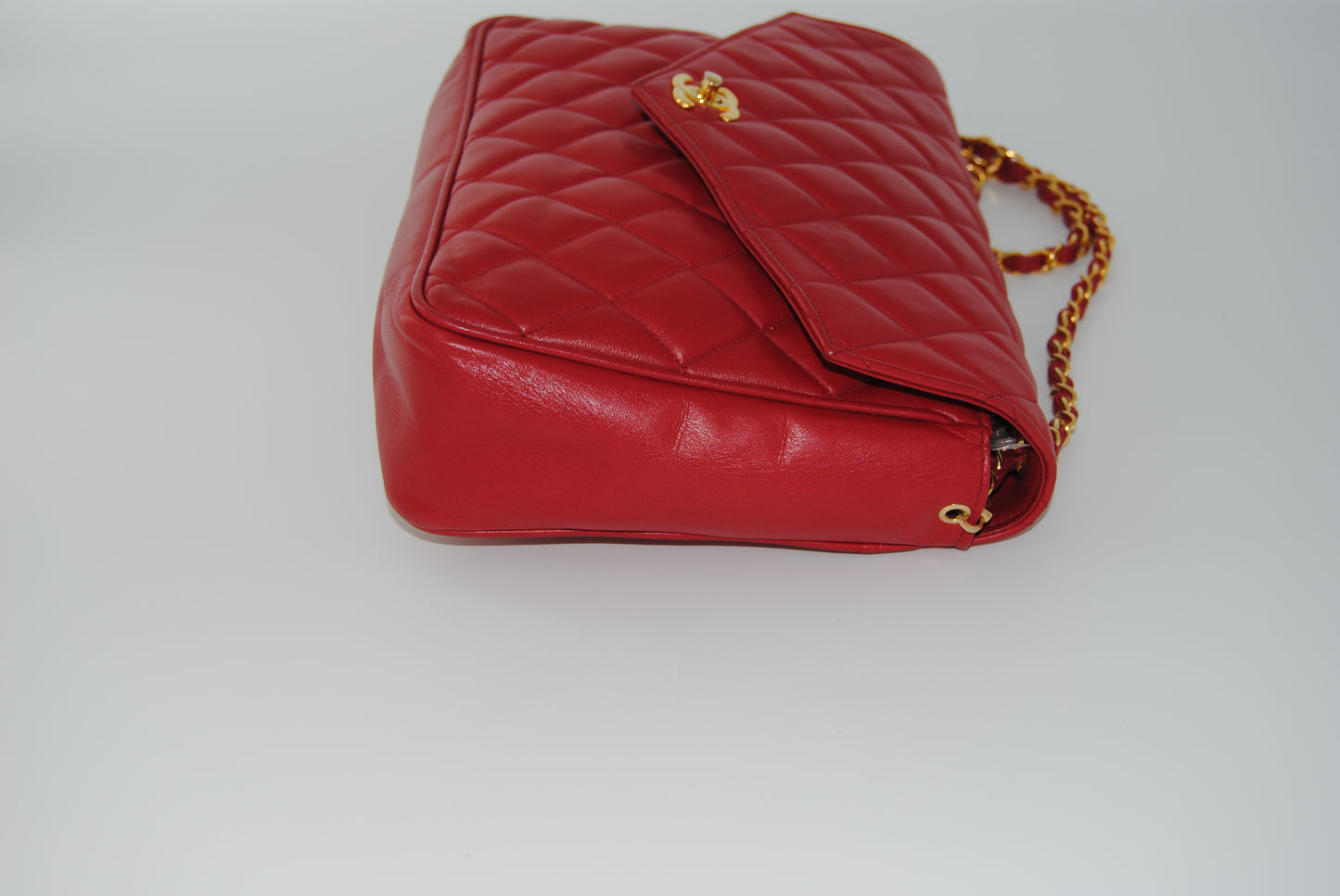 Chanel Red Quilted Lambskin Vintage Flap Bag Gold Hardware