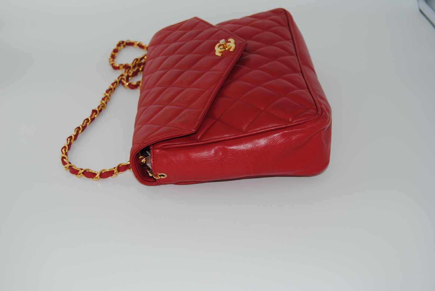 Chanel Red Quilted Lambskin Vintage Flap Bag Gold Hardware