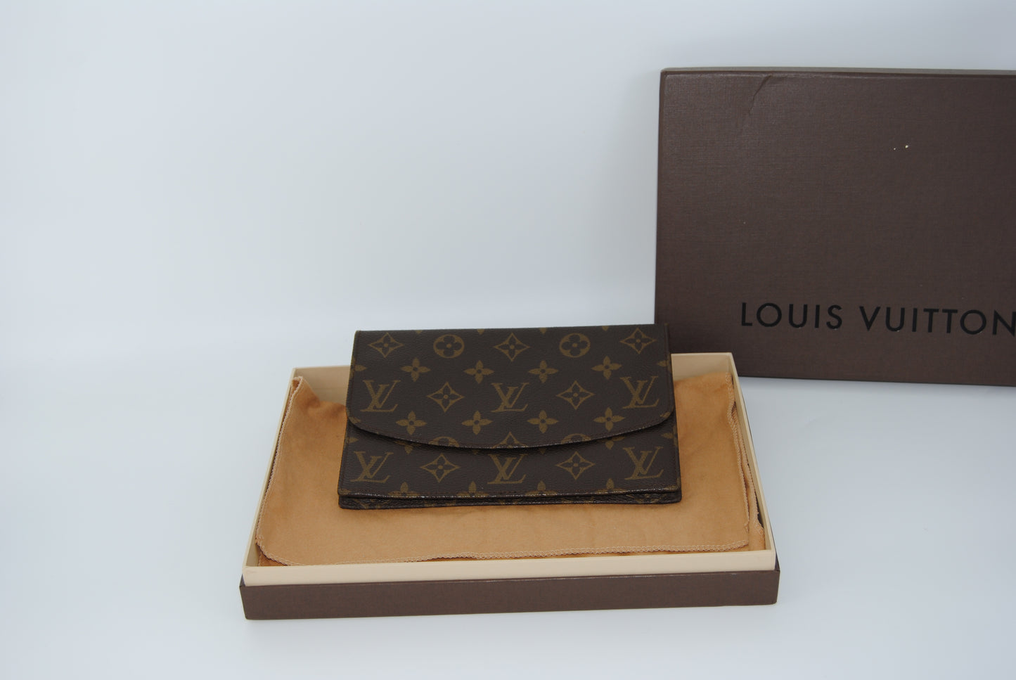 Louis Vuitton Pochette Rabat Castaño