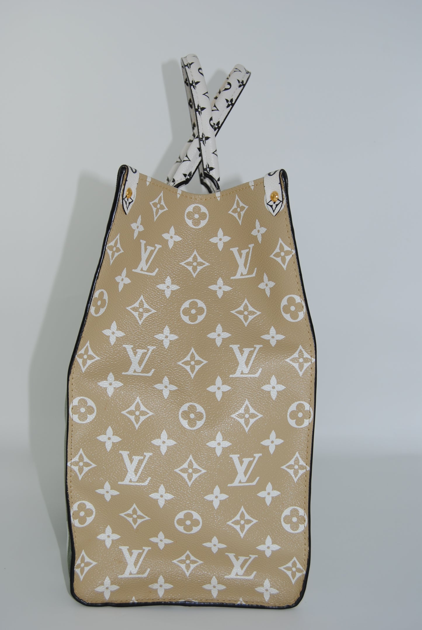 Louis Vuitton Monogram Coated Canvas OnTheGo GM