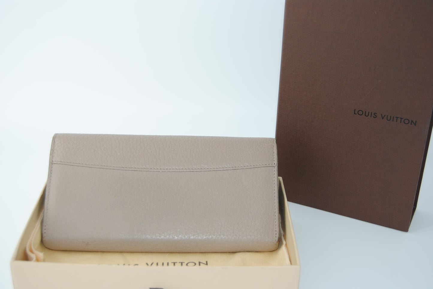 Louis Vuitton Capucines Wallet Pre Owned