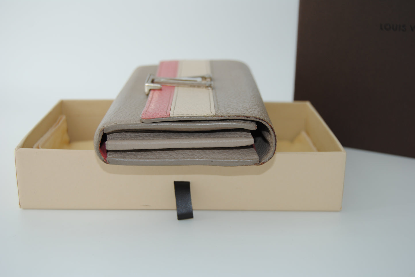 Louis Vuitton Capucines Wallet Pre Owned