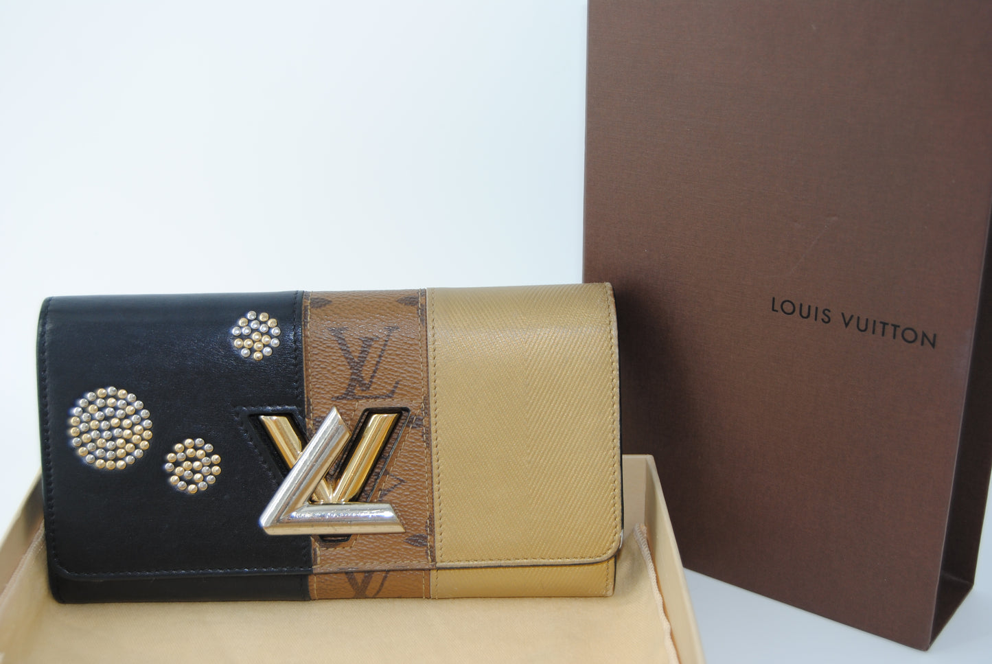 Louis Vuitton Monogram Reverse Long Wallet Black