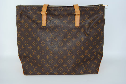 Louis Vuitton Monogram Cavas Mezzo MM