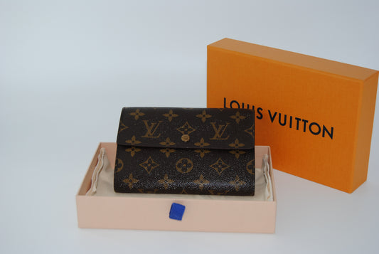 Louis Vuitton Monogram  Alexandra Wallet