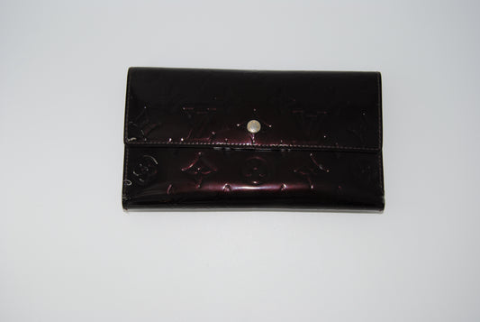 Louis Vuitton Monogram Vernis Amarante Sarah Wallet