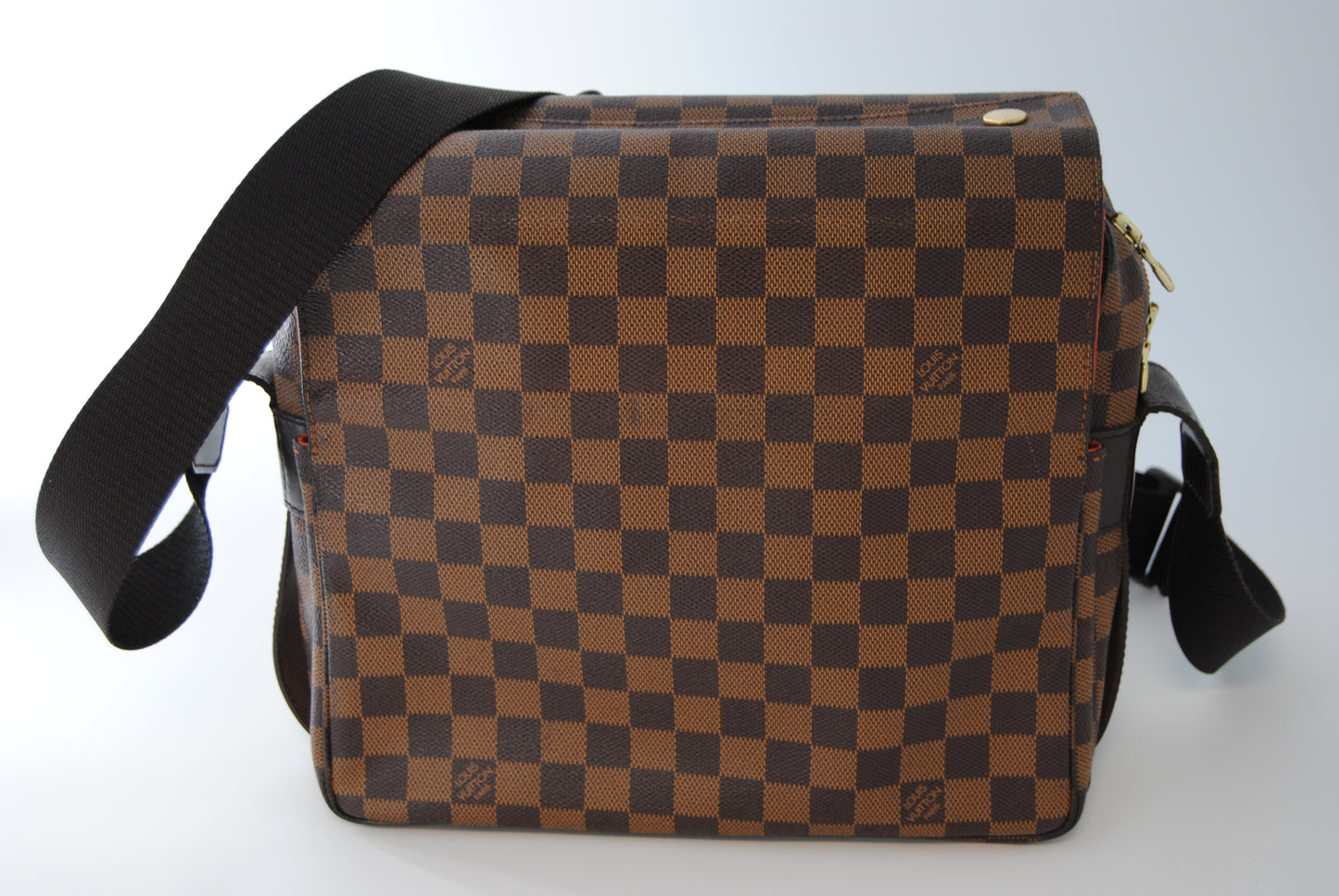 Damier Ebenezipped crossbody bag