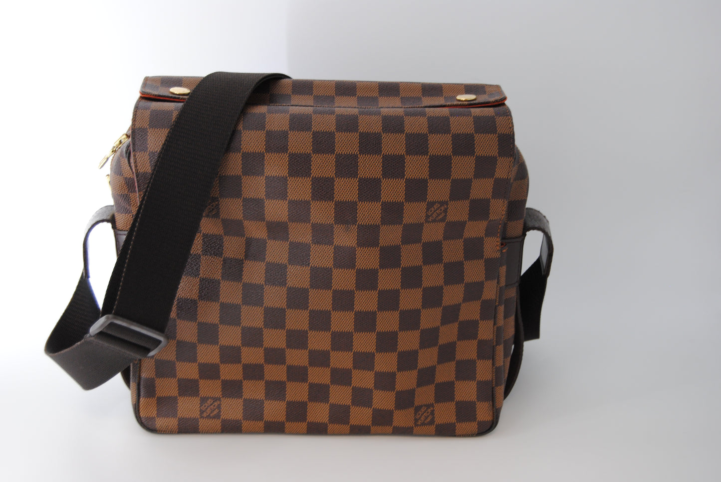 Damier Ebenezipped crossbody bag