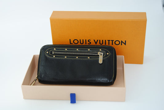 Suhali Leather Zippy Long Wallet Black Gold limited edition