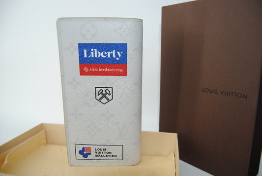 Louis Vuitton Monogram Stickers Brazza Wallet White