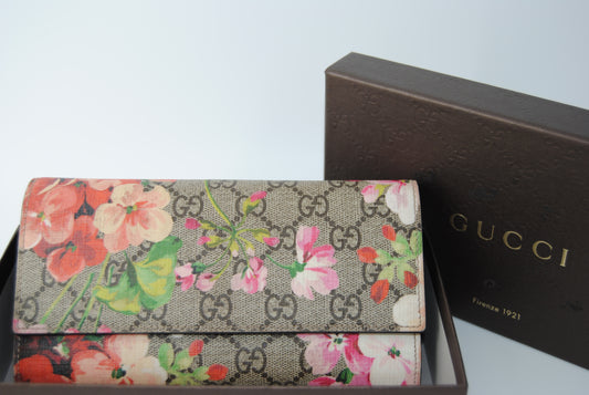Gucci GG Supreme Monogram Blooms Continental Wallet Beige Multicolor Dry Rose