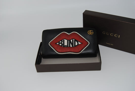 Gucci Leather Kiss Wallet Pre Owned